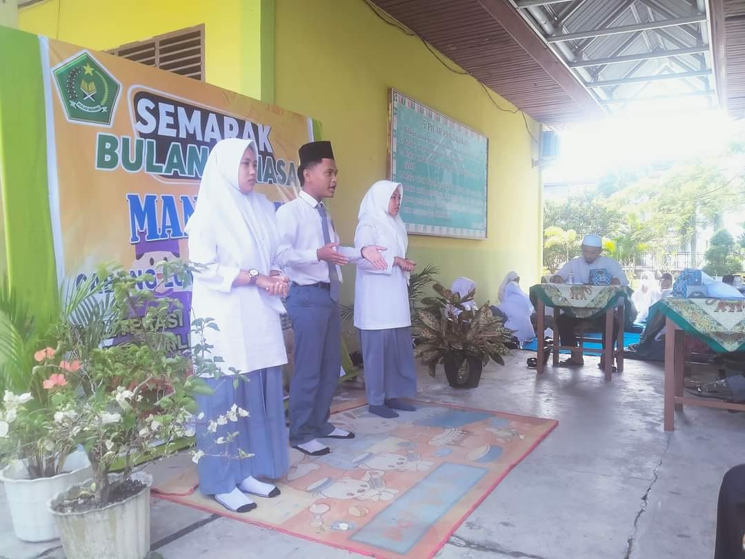 Semarak Bulan Bahasa MAN 1 Siak